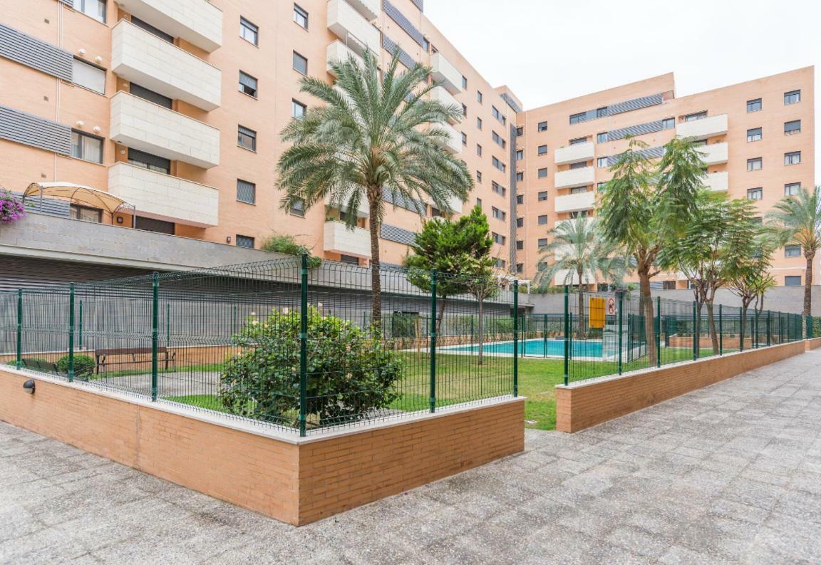 Keywise Perfect Location Next To Maria Zambrano Station, Central , Beach ,Pool And Free Parking Малага Экстерьер фото